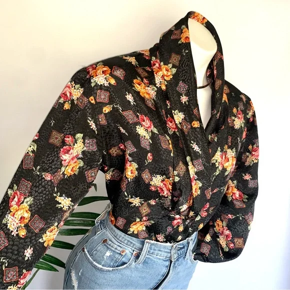 v i n t a g e :: Draped Satin Glamorous Brocade Blouse Padded - Picture 9 of 9